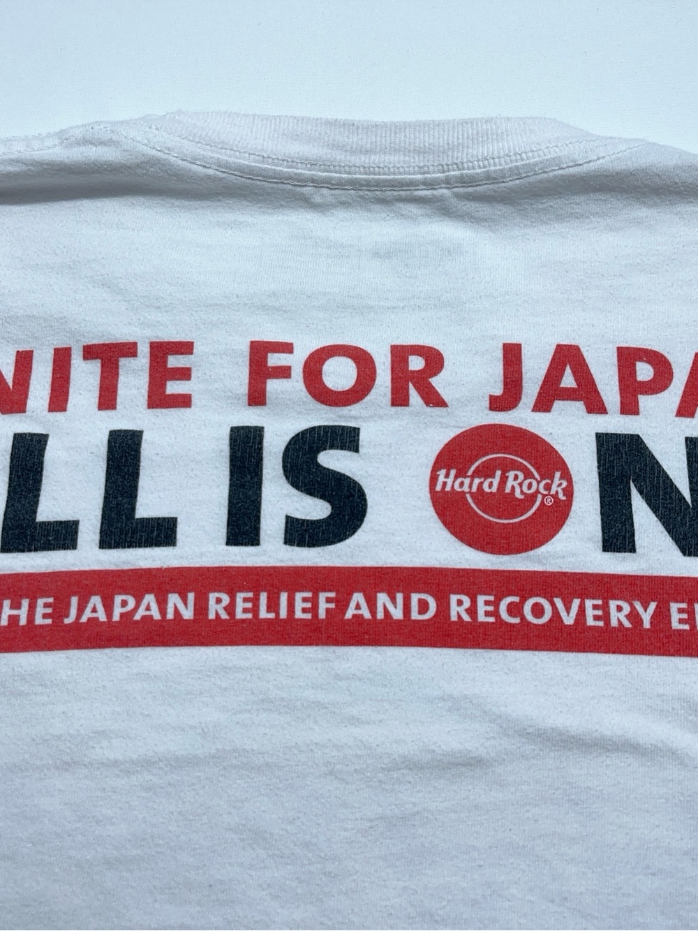 Hard Rock Cafe Japan T Shirt Mens Size XL White Red Cross Unite For Japan - Picture 10 of 11